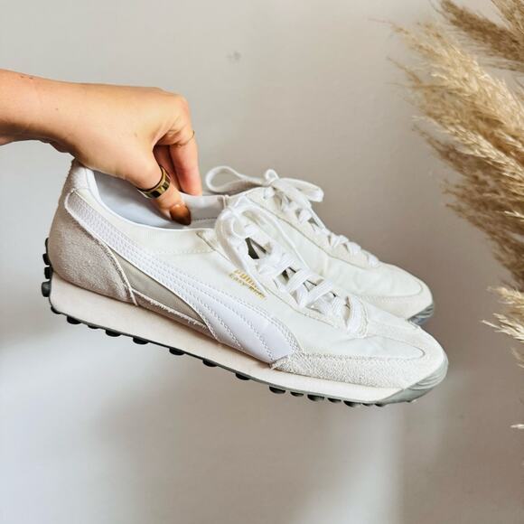 PUMA White Cream Grey Easy Rider $130 Retro Lace Up Sneakers Tennis Shoes 8.5
